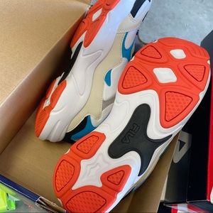 woman shoes fila sneakers